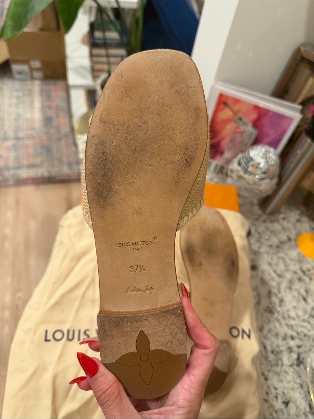 Louis Vuitton Mare Flat Mule - Picture 9 of 10